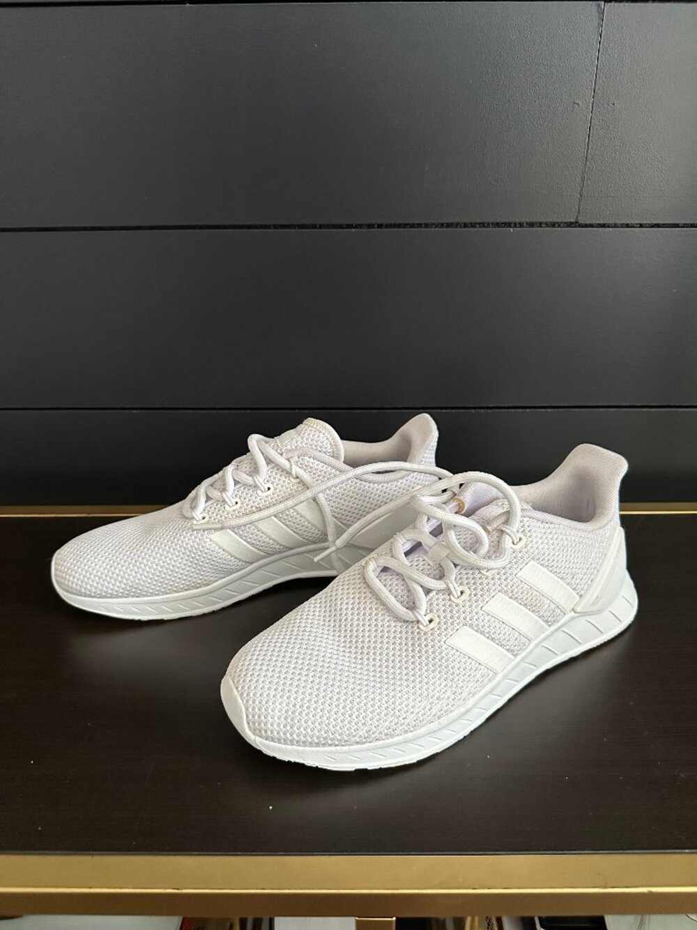 Questar Flow NXT in Triple White Tried On Only